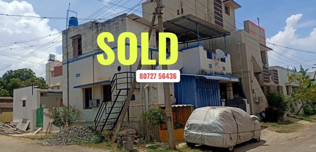 2 Cents 399 Sq.Ft Land with House Sale in Pattanam