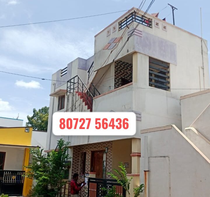 2 Cents 284 Sq.Ft Land with House Sale in Pattanam